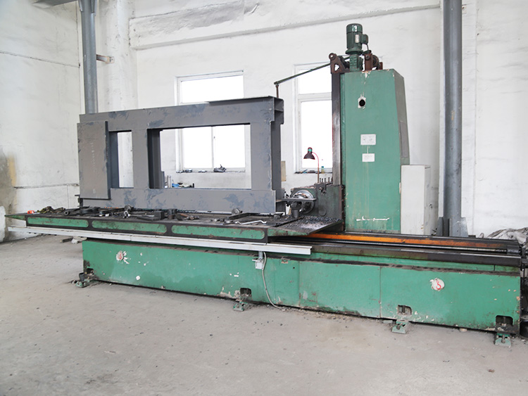 ZHX-W1-900  端面卧式组合机床